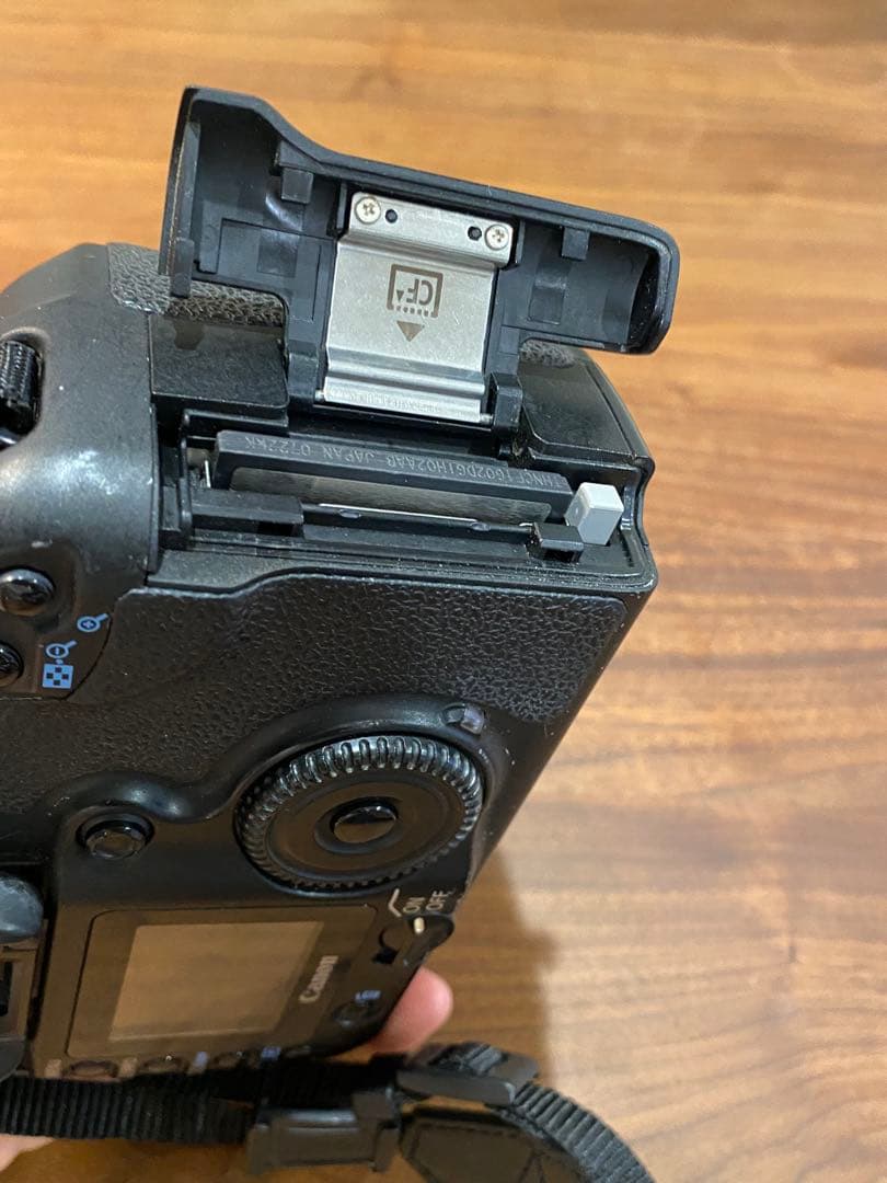 Canon EOS 20D デジタル一眼　ヤシカ1:1.9 50㍉単焦点　動作品