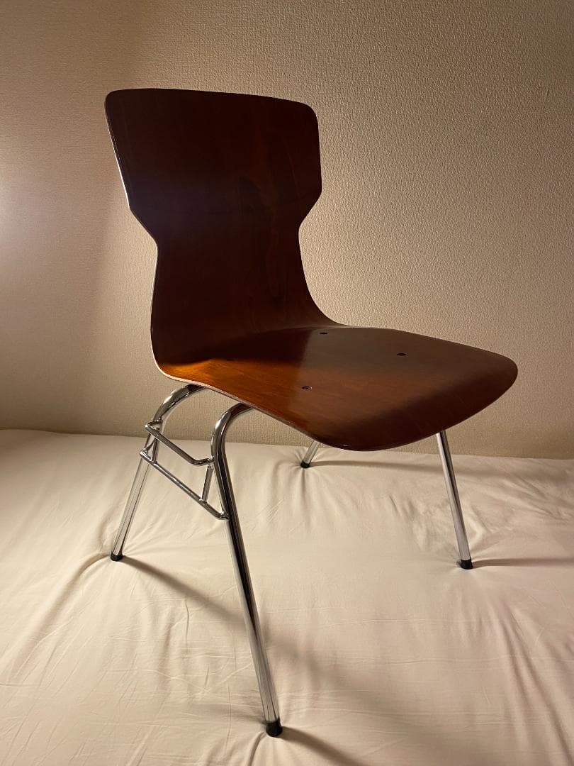 Casala obo-Formsitz PAGWOOD　スタッキングチェア