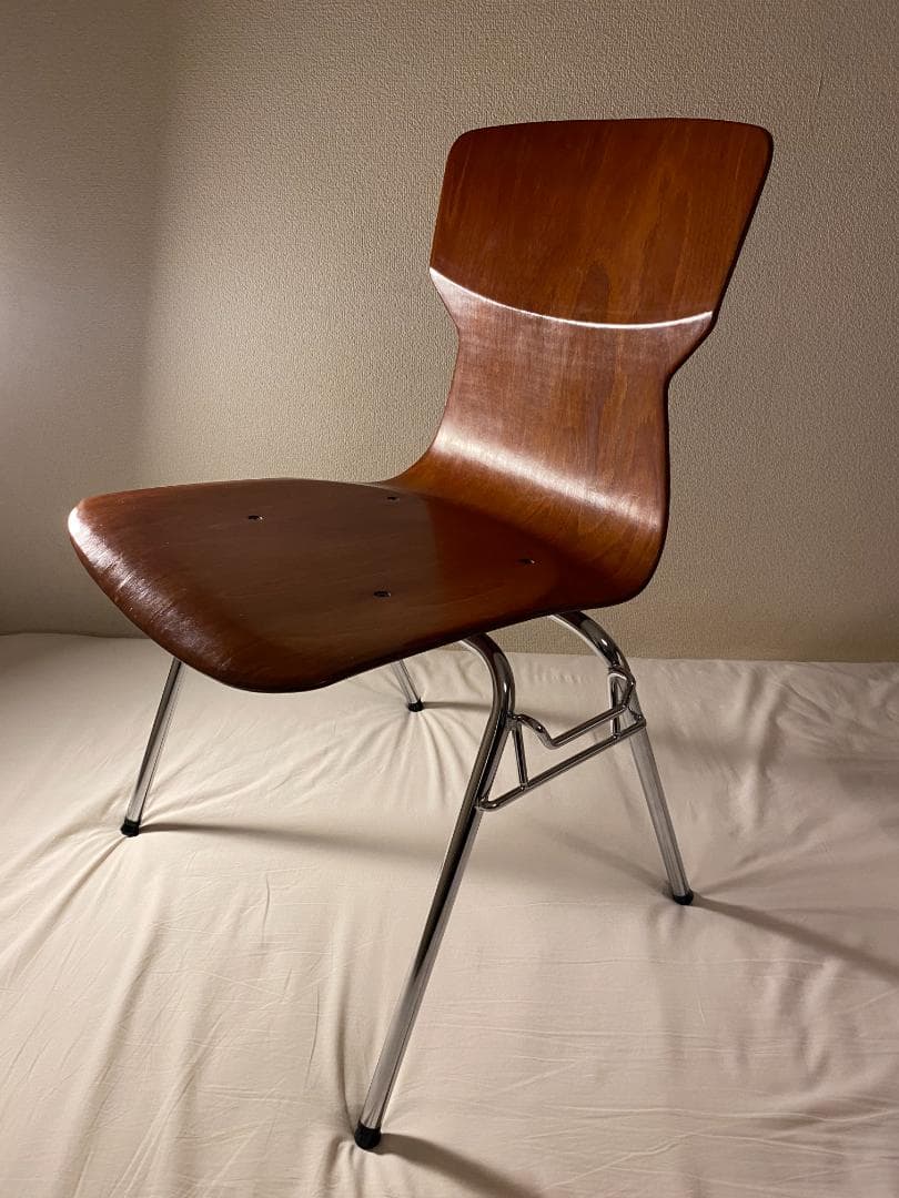 Casala obo-Formsitz PAGWOOD　スタッキングチェア