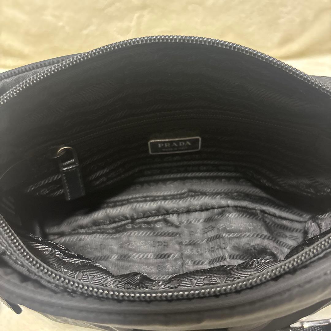 プラダ　ボディバッグ　Re-Nylon 1BC167