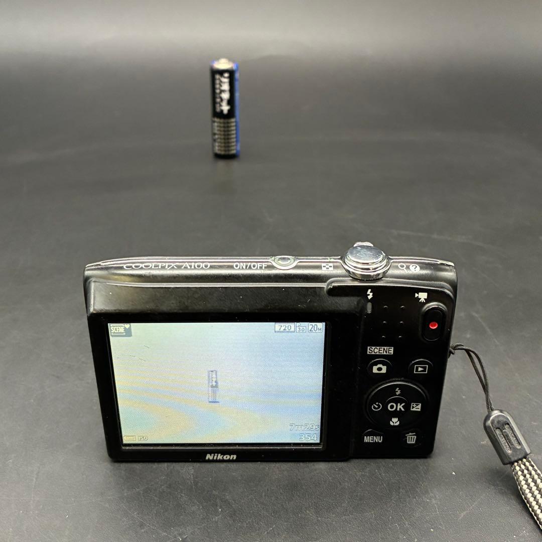 ニコン Nikon COOLPIX A100 動作品　デジカメ　クールピクス