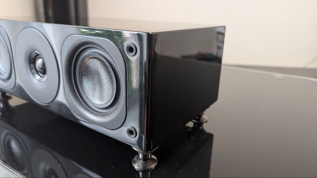 美品 Denon SC-C37 センタースピーカー インシュレーター付 ロゴ変更