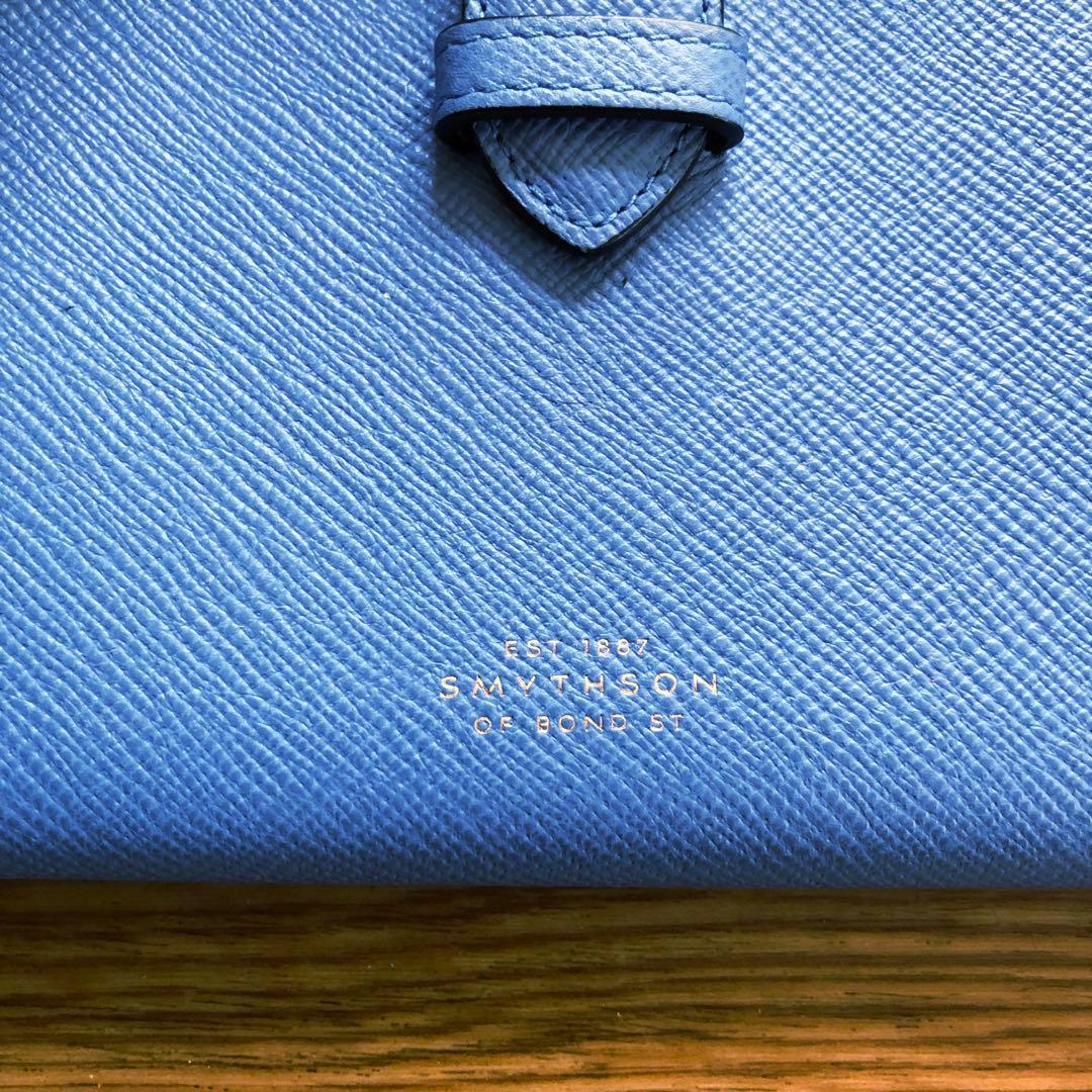 Smythson PanamaレザーA5三つ折りノートホルダー