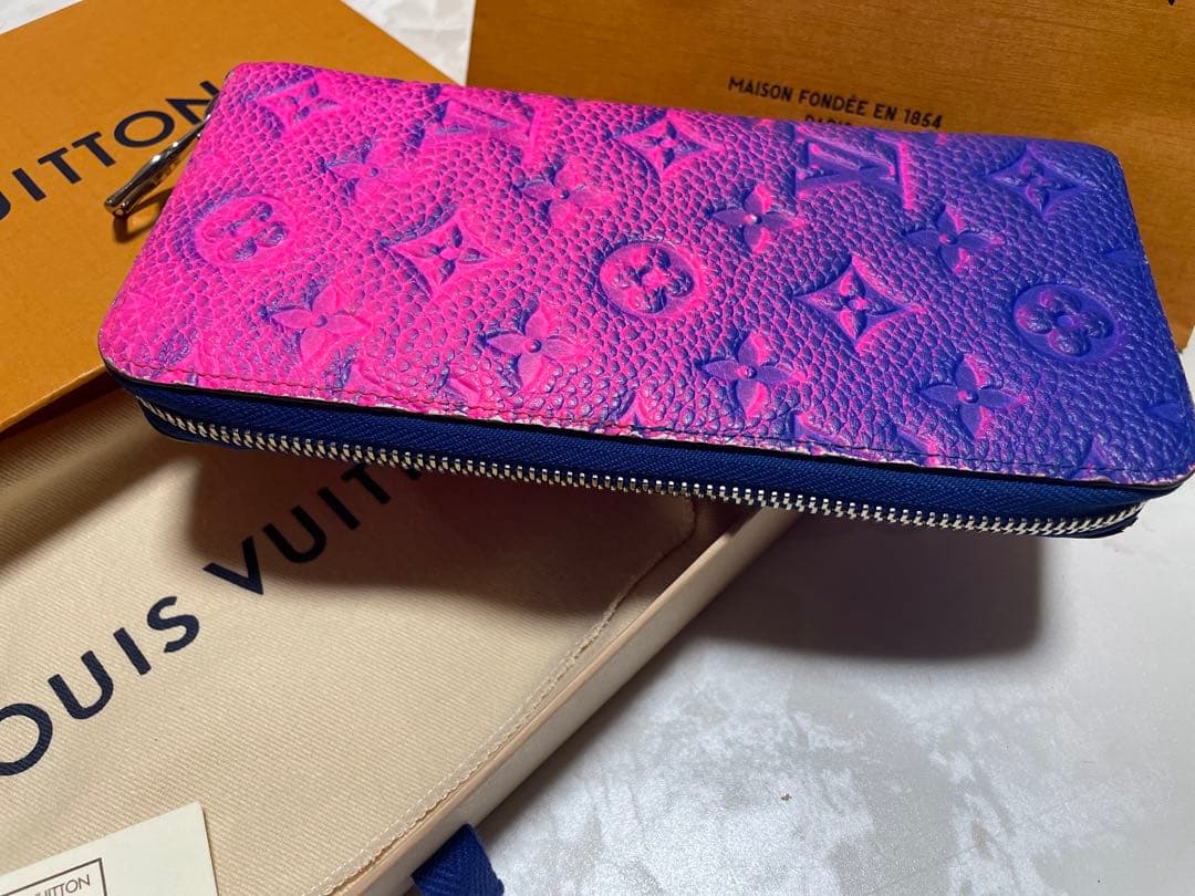 いいもの安く　LOUIS VUITTON 長財布　モノグラム