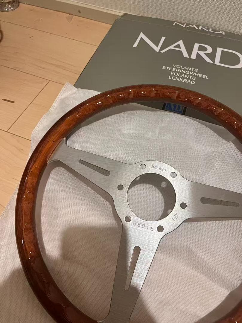 NARDI　ステアリング ウッド調/黒色線　350mm シルバー