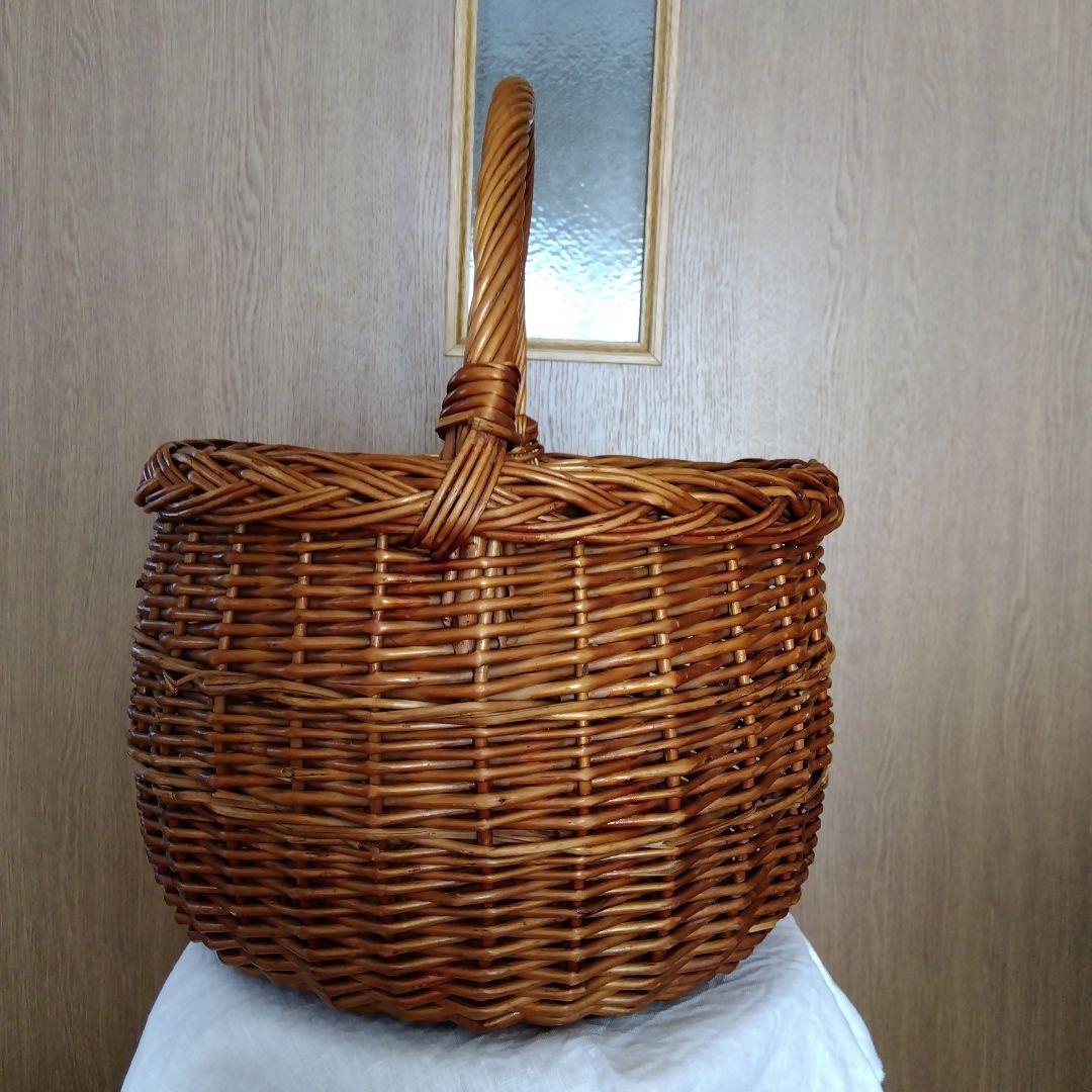 フランスアンティーク　バスケット