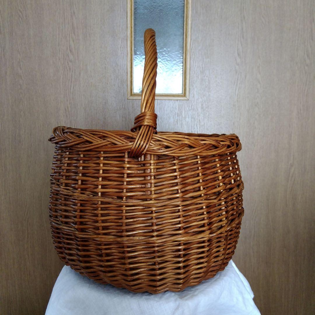 フランスアンティーク　バスケット