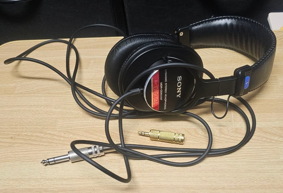 値下げ不可　SONY MDR-CD900ST 密閉型スタジオモニターヘッドホン