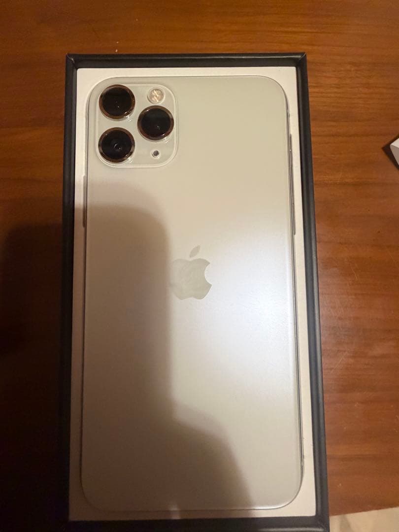 スマートフォン本体 iPhone11pro256GB