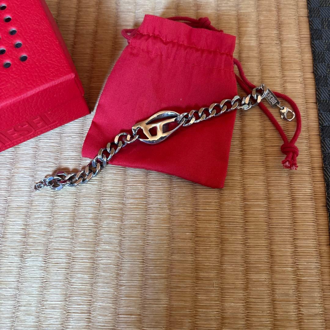 DIESEL シルバーブレスレット 箱付き