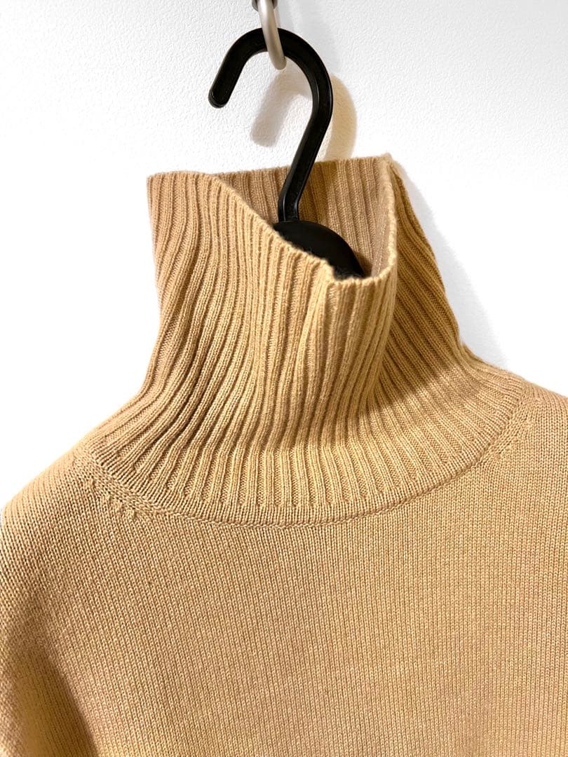 ヨシエイナバyoshieinaba カシミヤ100%タートルネック セーター