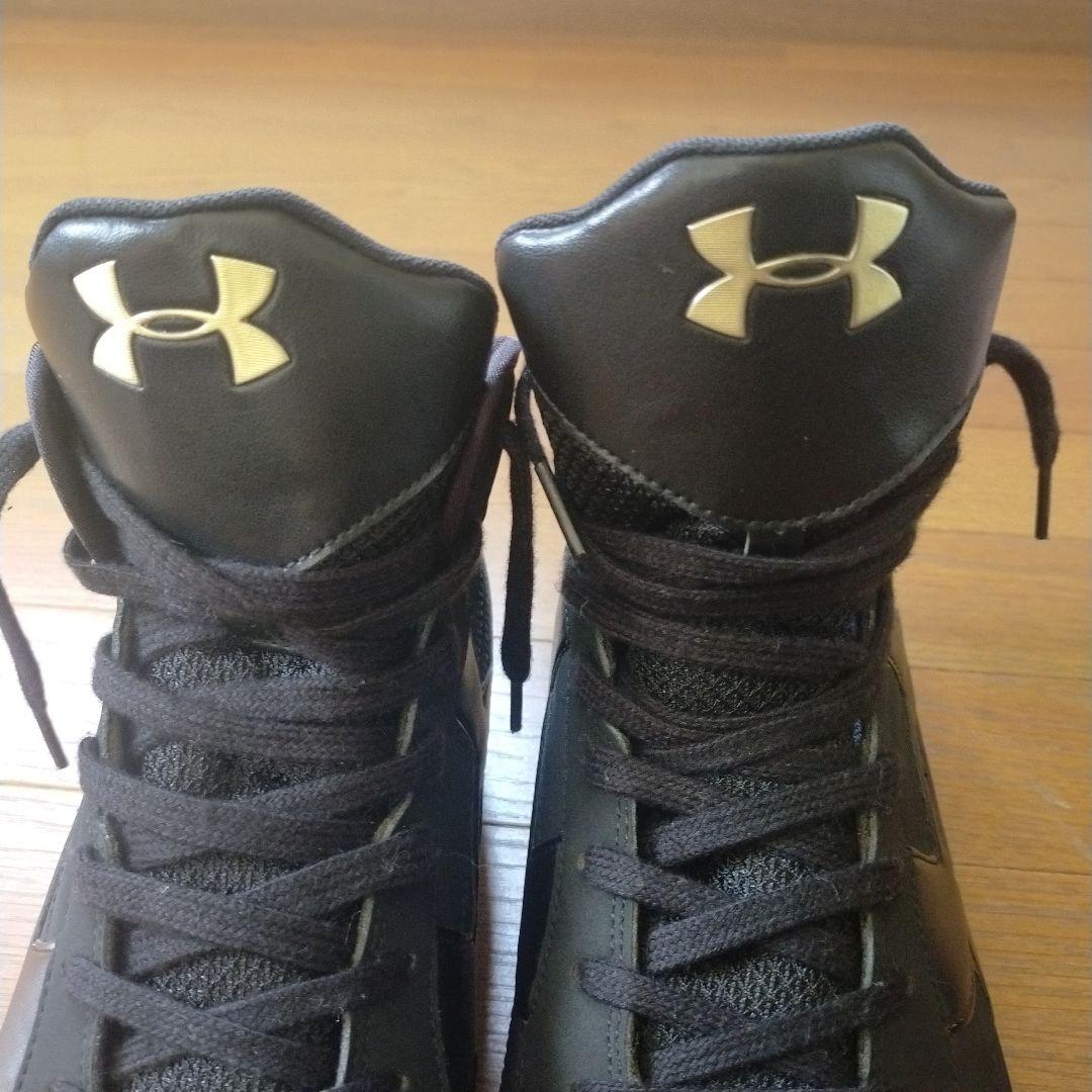 未使用　アンダーアーマー　野球　スパイク　ハイカット　ミドルカット　金具