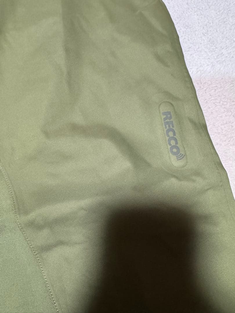 Patagonia オリーブグリーン スノーボードパンツ