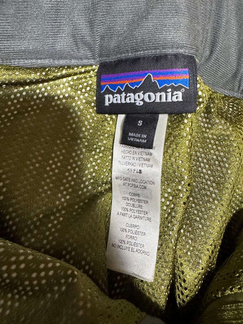 Patagonia オリーブグリーン スノーボードパンツ