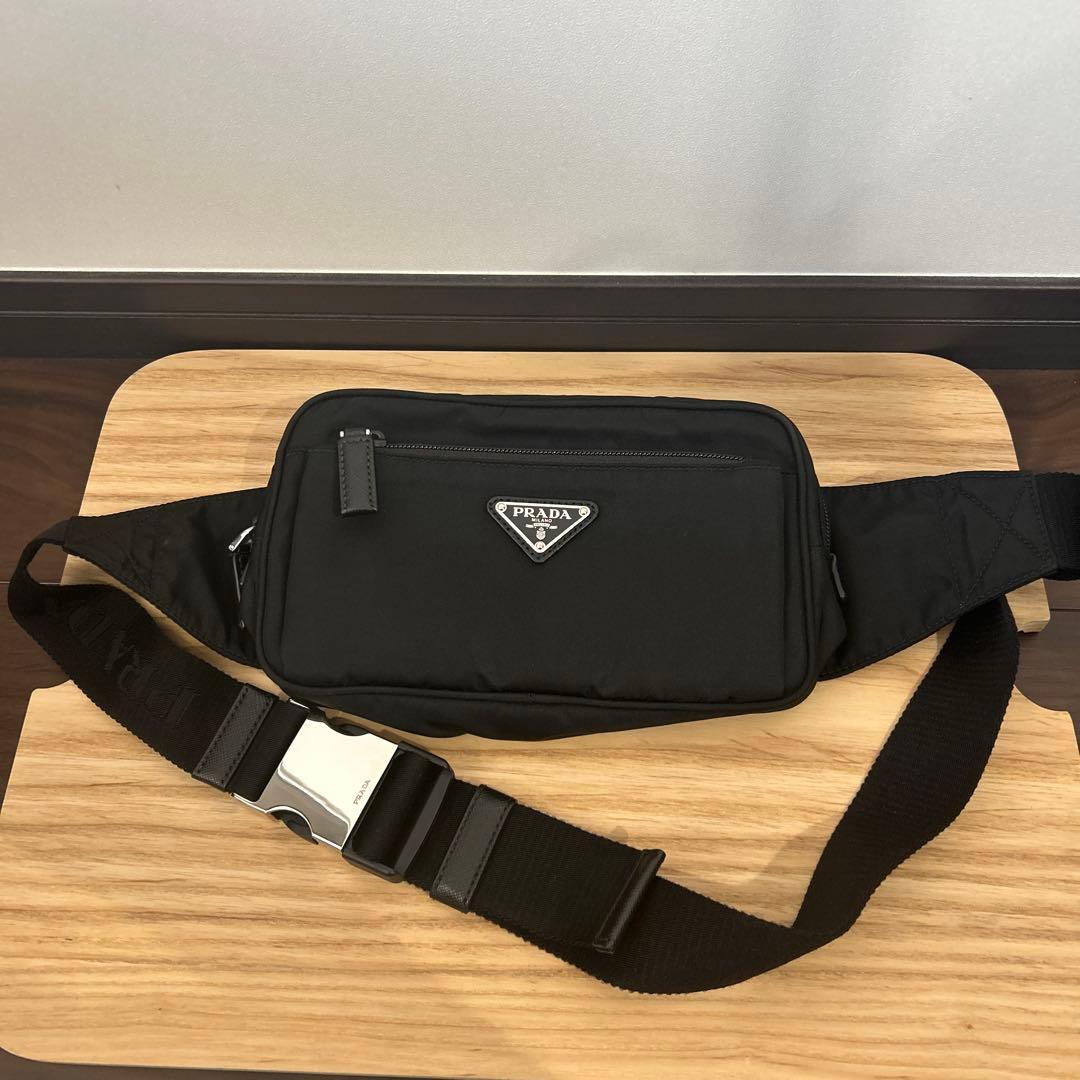 PRADA ボディバッグ ブラック