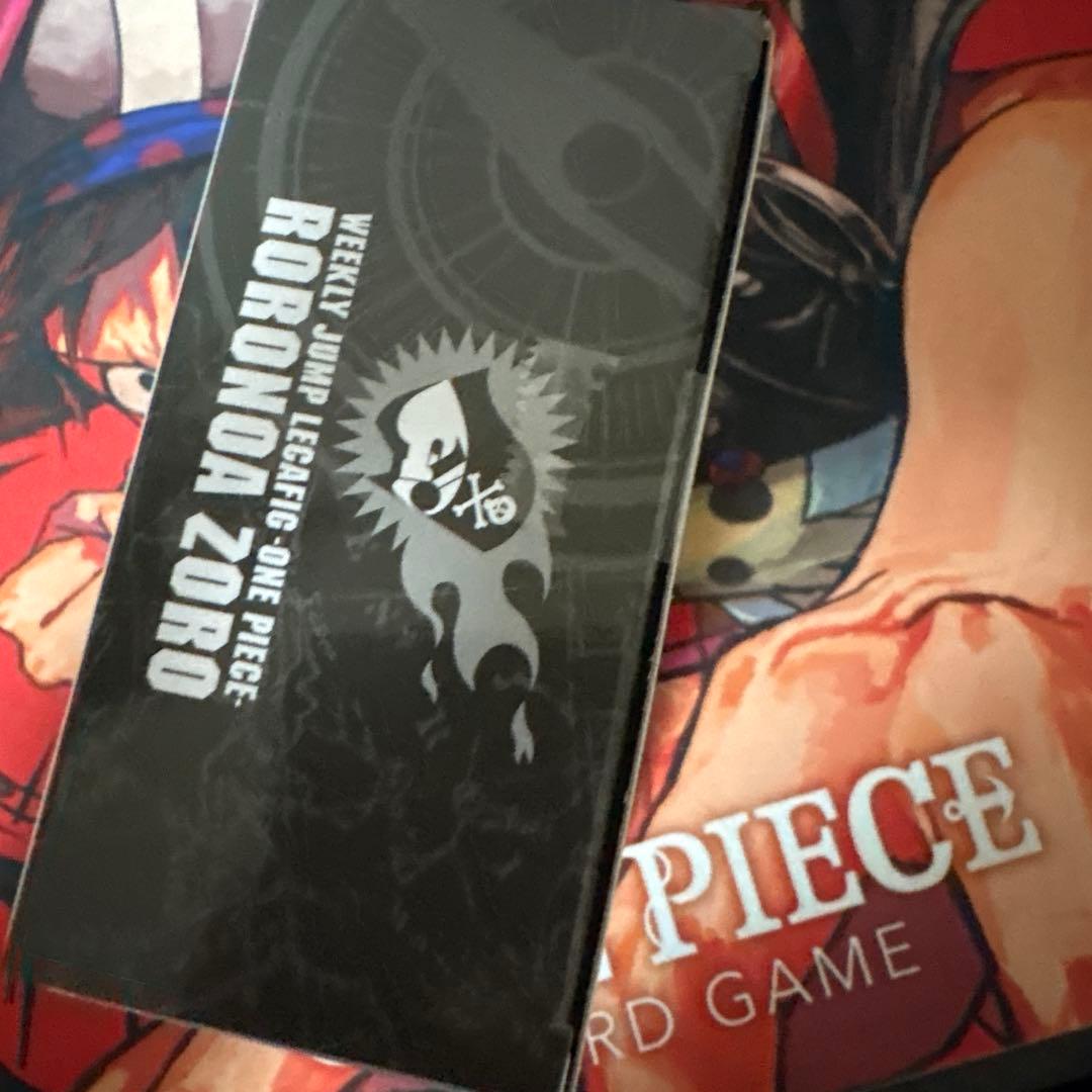 未開封品 LECAFIG ONE PIECE ロロノア・ゾロ(カード入)