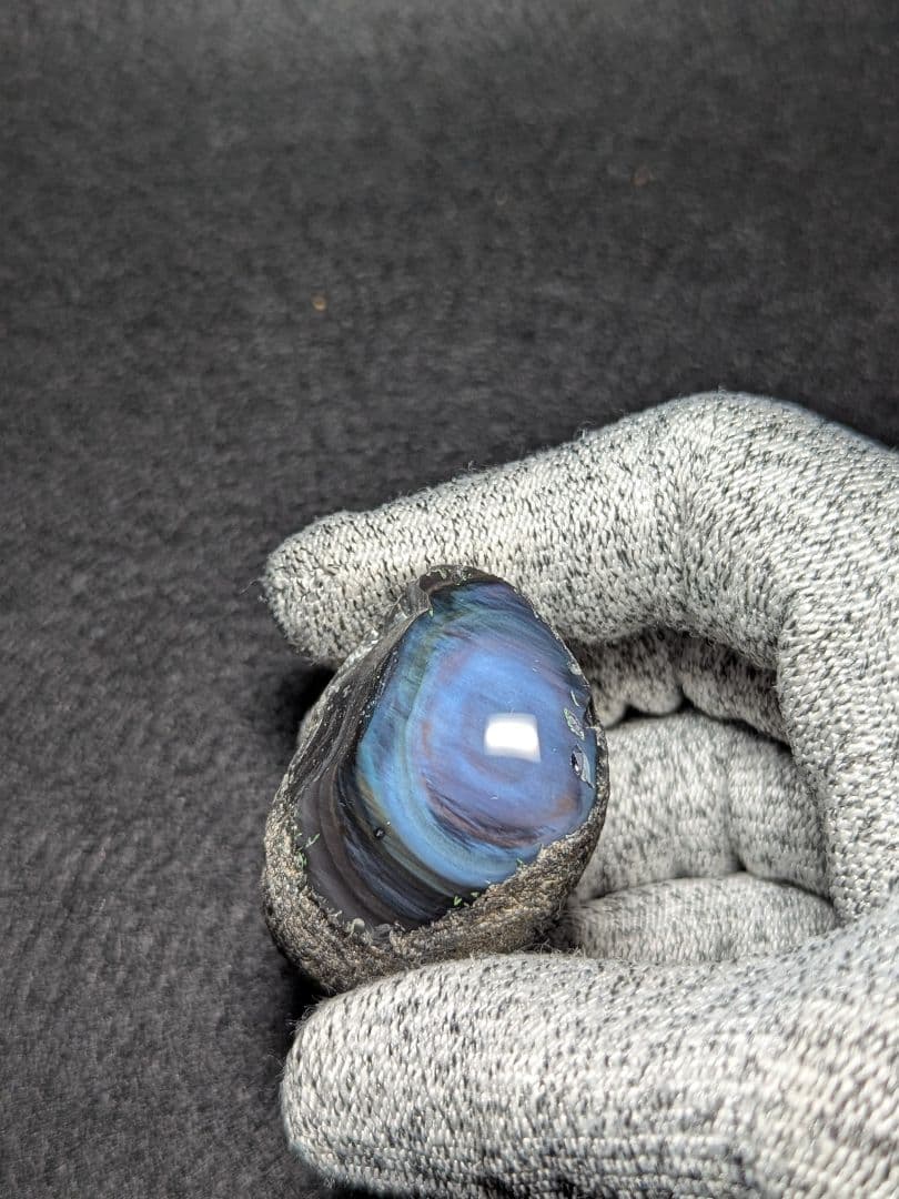 【研磨品】十勝石玲瓏　北海道産レインボーオブシディアン　十勝石　玲瓏石