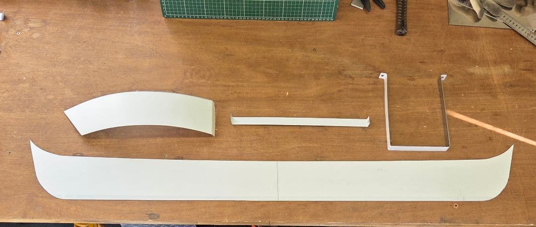 17スーパーグレート　バンパー　ダメージ隠し　鏡面ステンレス　タンク用バンド