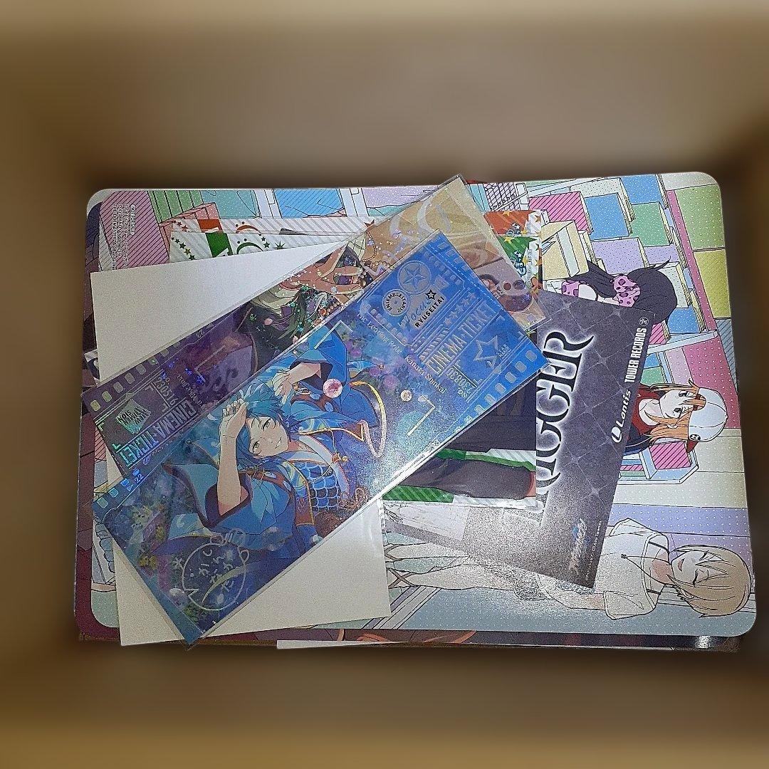 アニメ・マンガ・キャラクター　紙類　紙系　紙雑貨　大量　まとめ売り