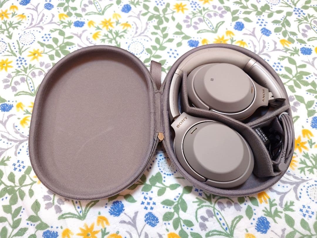美品★SONY ワイヤレスヘッドホン グレー