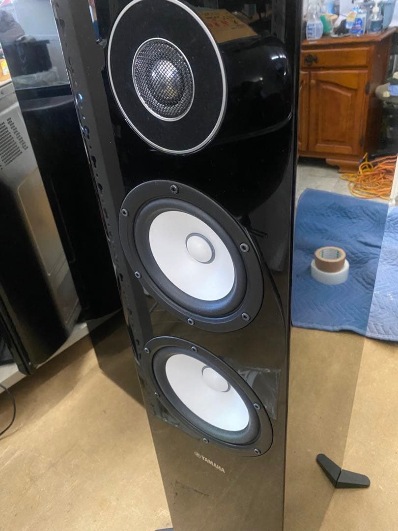 Yamaha フロアスタンディングスピーカー　NS-F700①