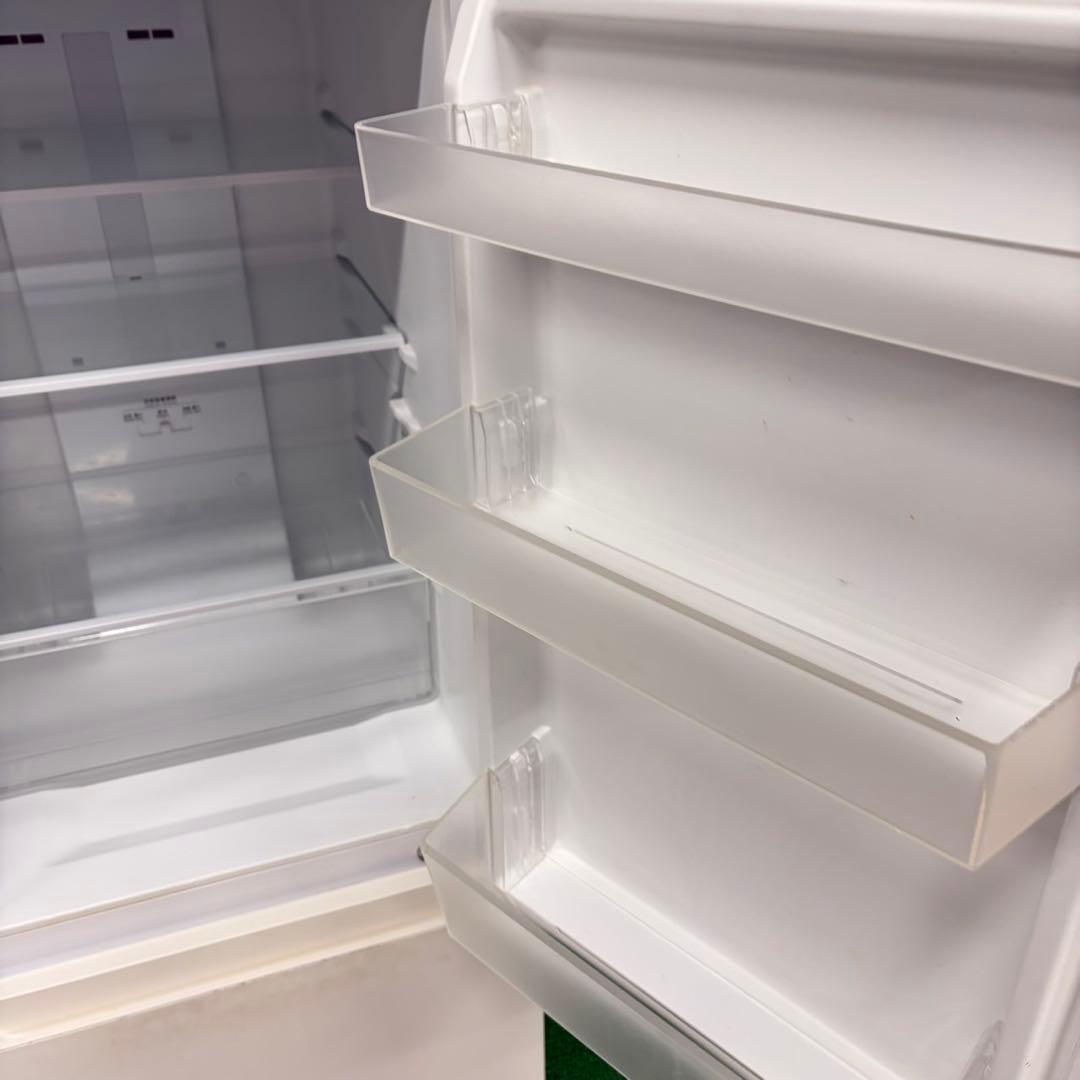 652 マッドデザイン　冷蔵庫　200L弱　小型　洗濯機も有　一人暮らし　格安