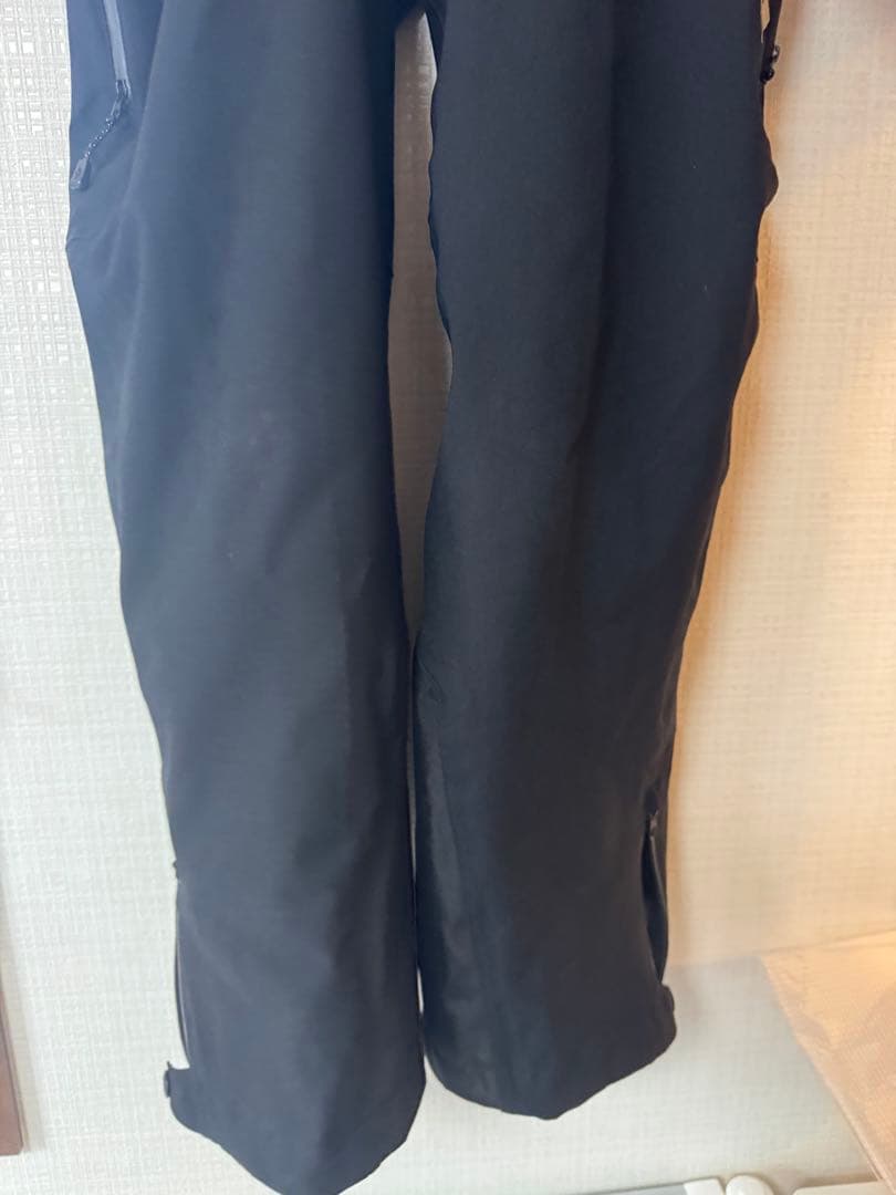 mont-bell ドライテックインシュレーテッドビブ