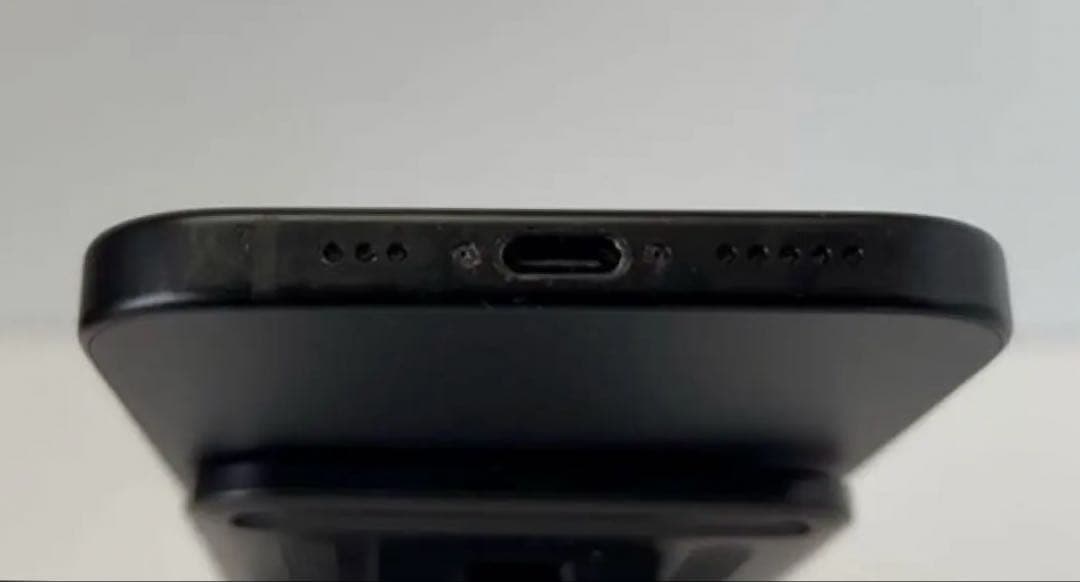 iPhone 15 ブラック256GB SIMフリー 動作良好