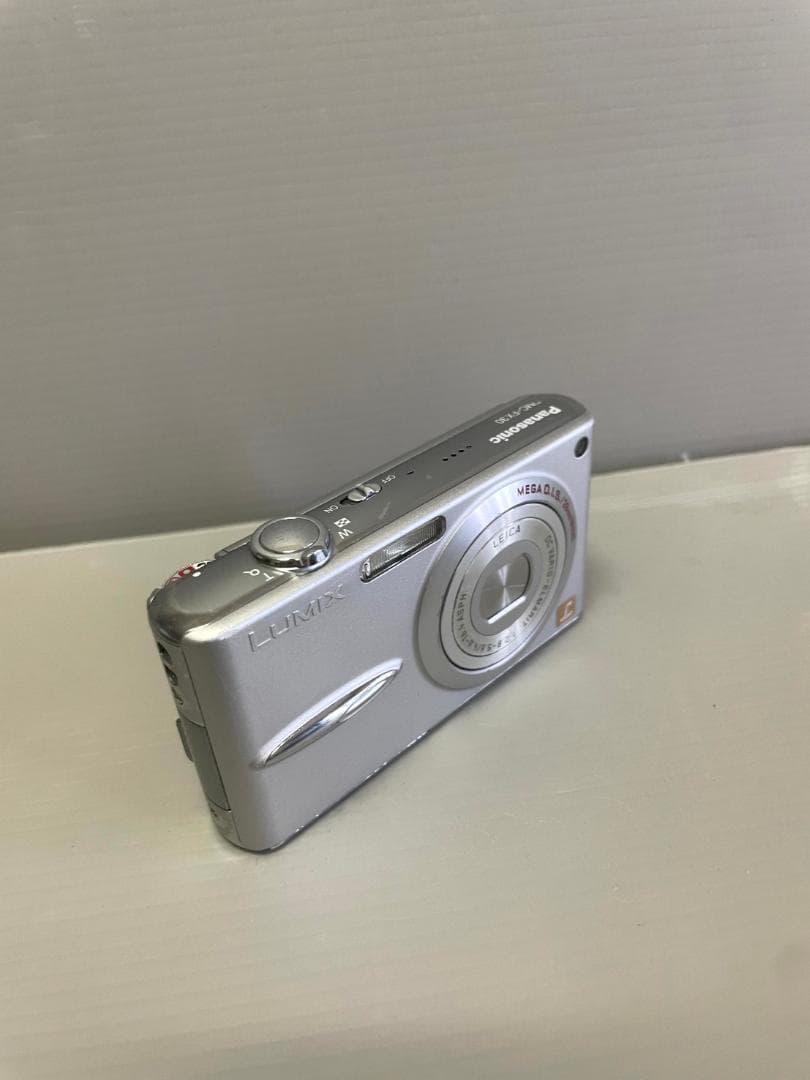 【Panasonic LUMIX DMC-FX30 シルバー】