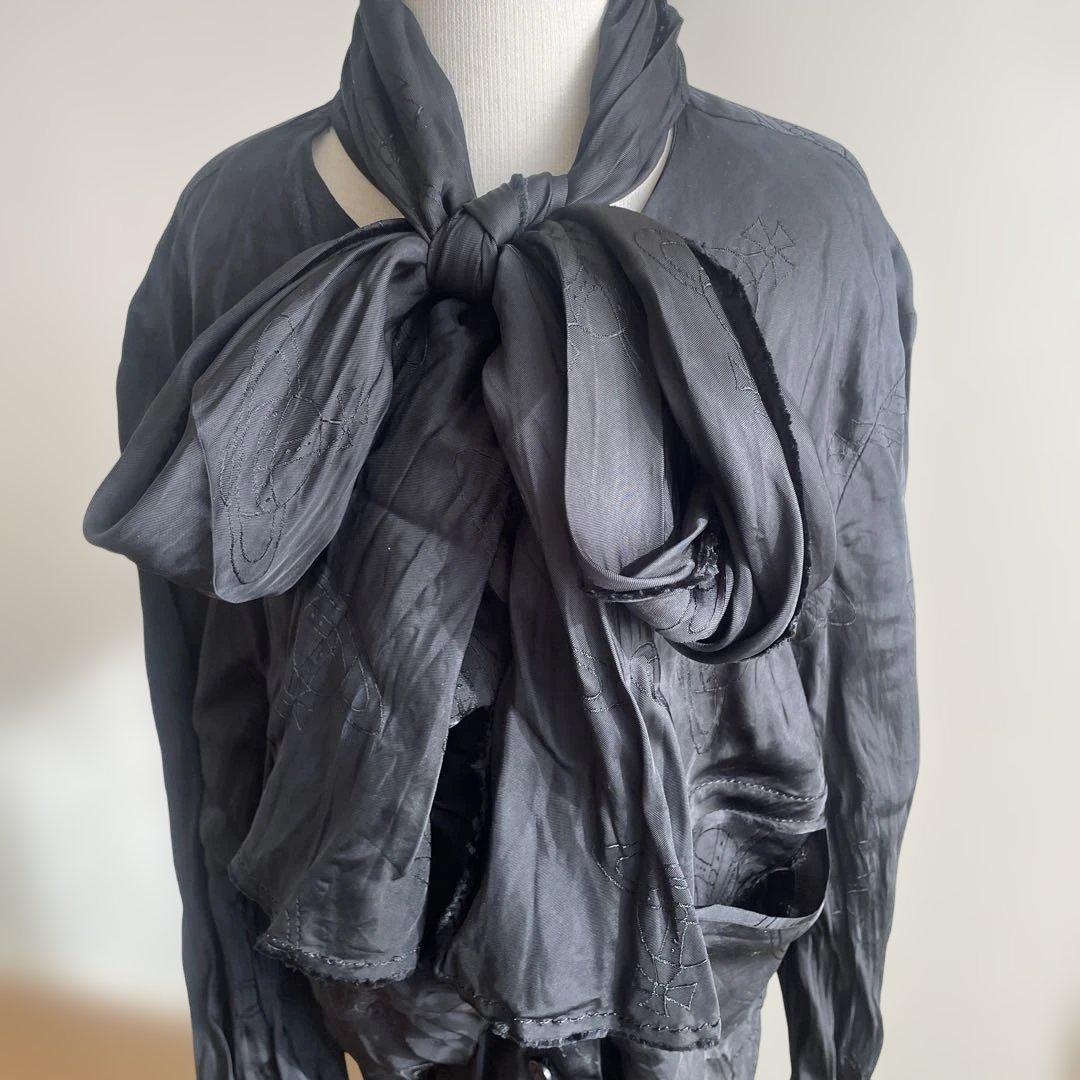 Vivienne Westwood 黒シャツ総オーブ柄アシンメトリーリボンタイ