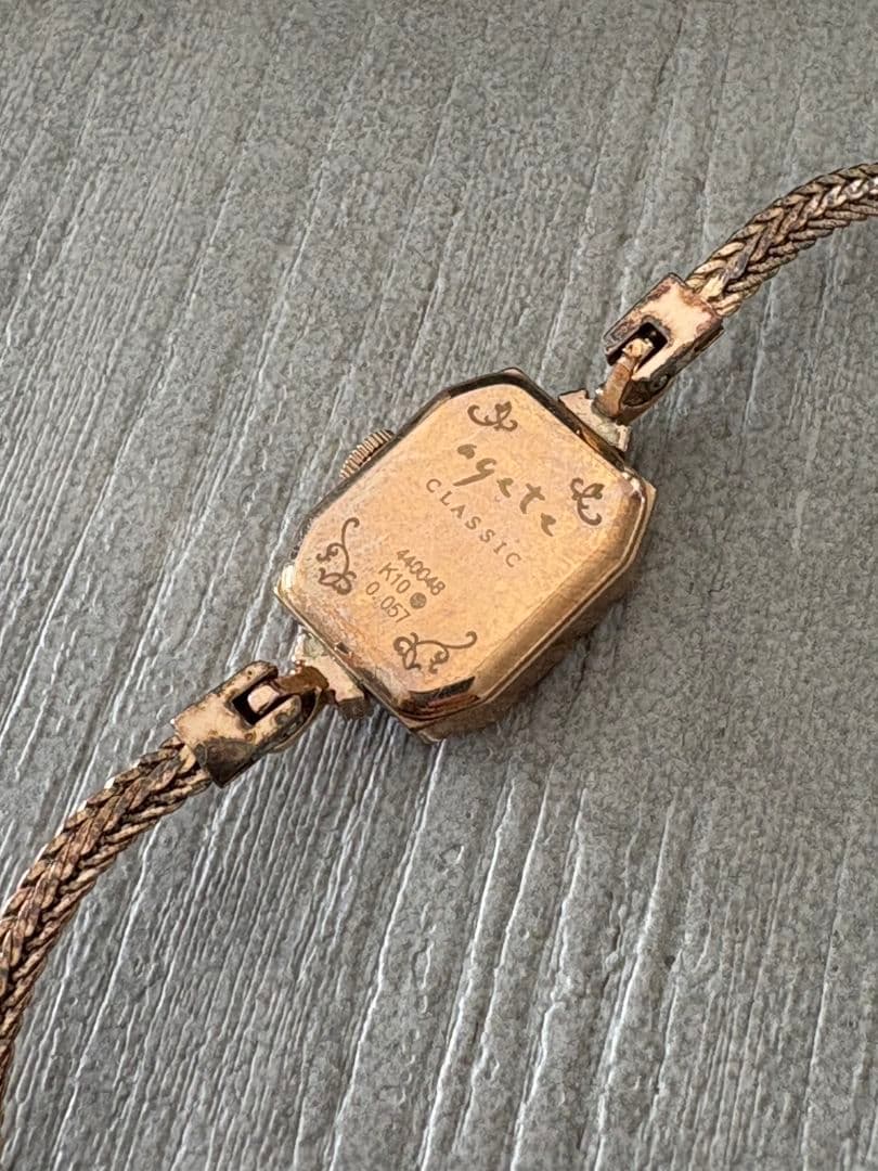 【agete】アガット　スクエアフェイスジュエリーウォッチ　K10ダイヤモンド