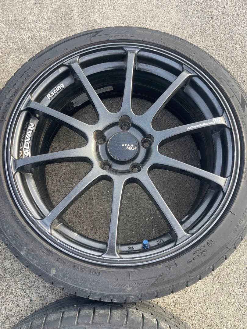 ADVAN Racing 18インチ ホイールセット　114,3 PCD