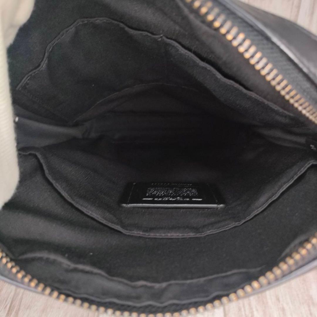 60 COACH コーチ　シグネチャー　ショルダーバッグ