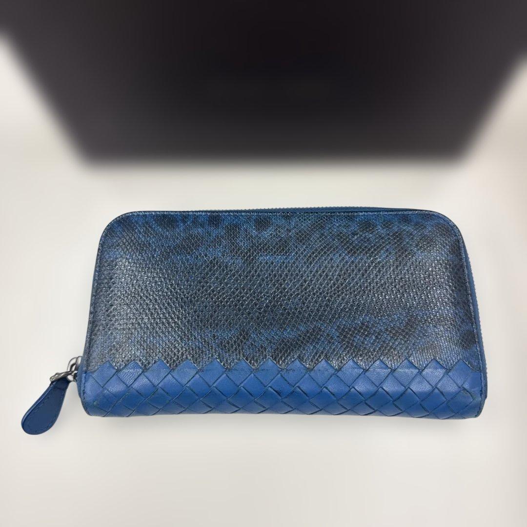 BOTTEGA VENETA ラウンドジップ ブルー レザー 長財布