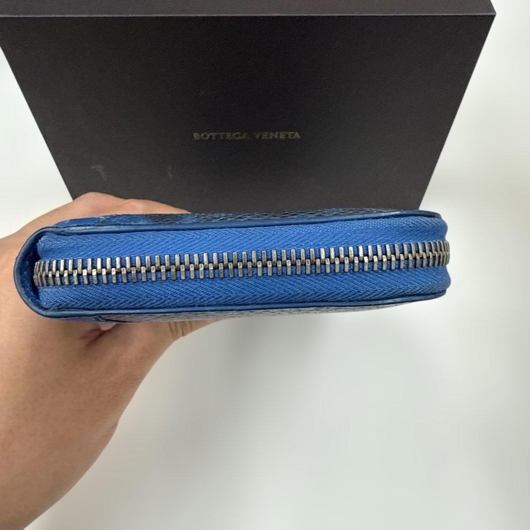 BOTTEGA VENETA ラウンドジップ ブルー レザー 長財布