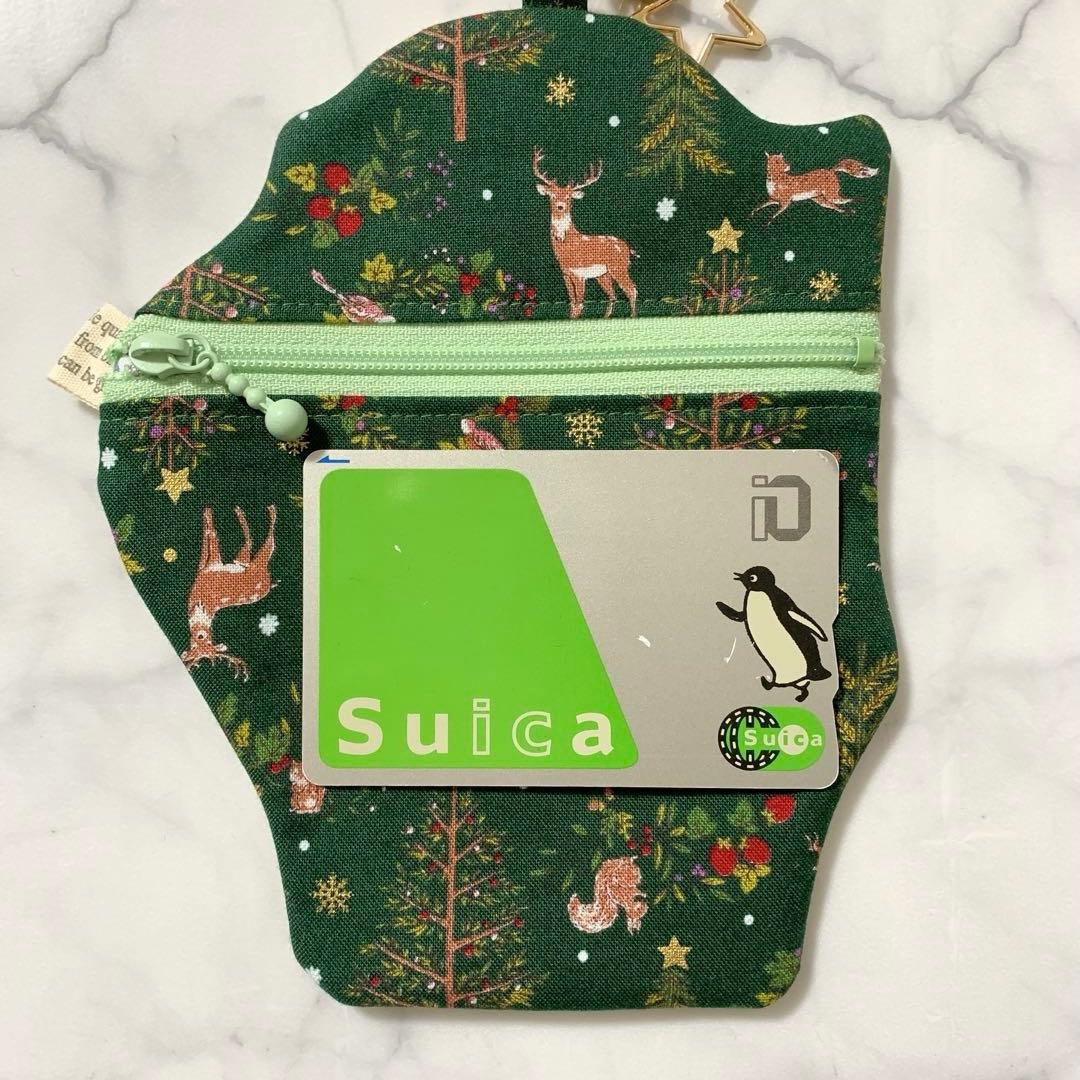 ハンドメイド　フラットポーチ　マスコットポーチ　猫ちゃん　パネル生地 クリスマス