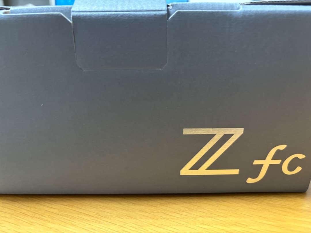 ★極上美品★ニコン NIKON Zfc 本体➕ カメラ用カメラグリップ