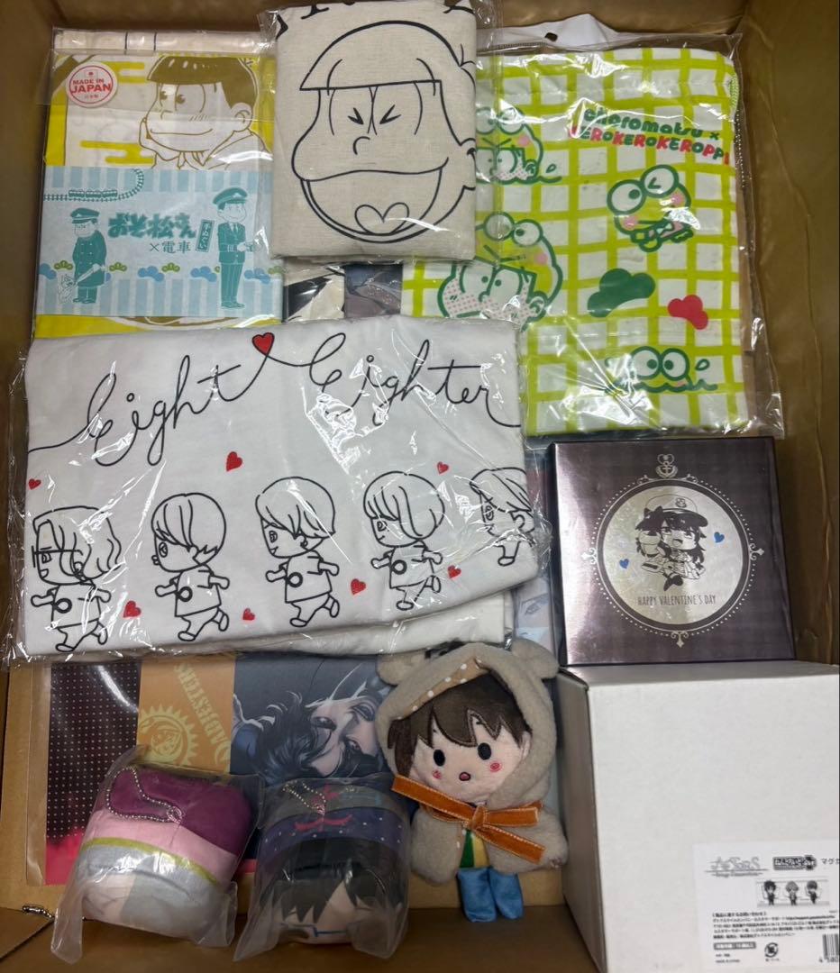 アニメ　アニメグッズ　キャラクターグッズ　まとめ売り　大量　激安　#05