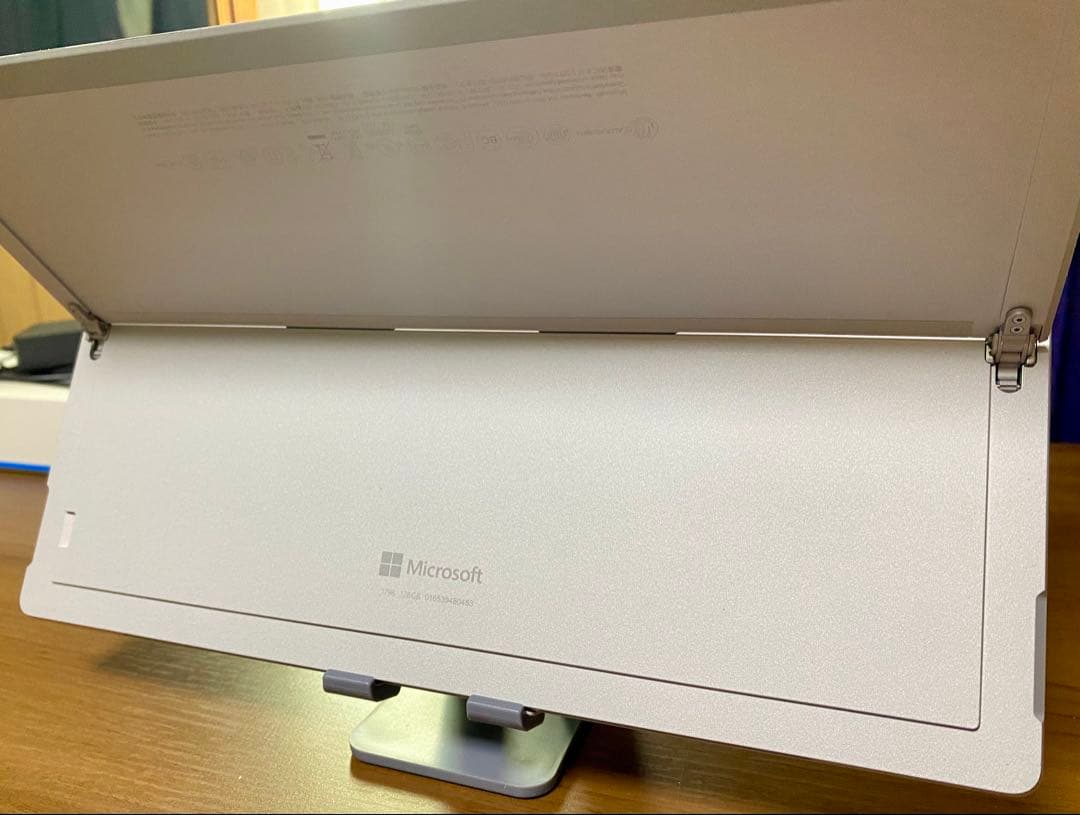 【ジャンク・美品】Surface Pro 第5世代 128GB（箱・充電器付）