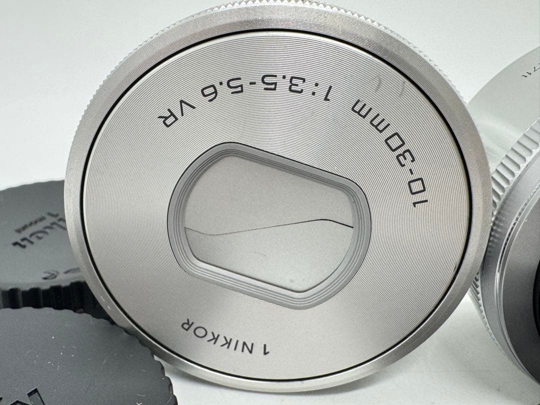 ラ*ー様 Nikon J5 MODEL1 Nikkor ミラーレスカメラ Wレン