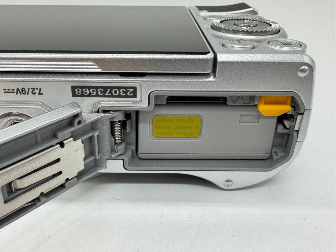 ラ*ー様 Nikon J5 MODEL1 Nikkor ミラーレスカメラ Wレン