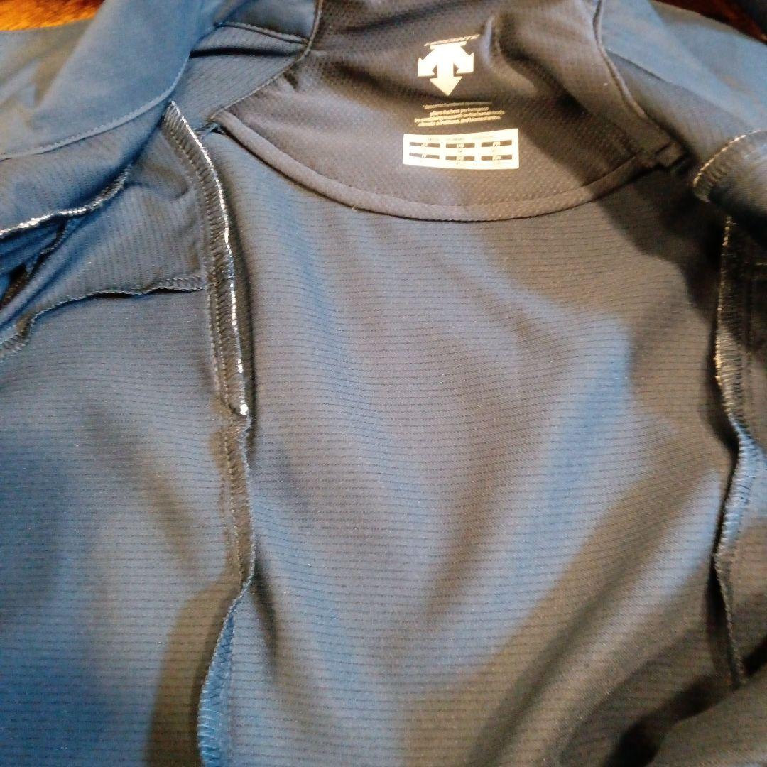 DESCENTEデサント　新品未使用☆ウインドブレーカー上下セット