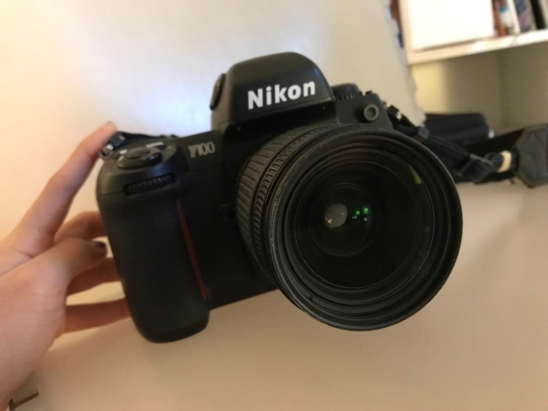 フィルムカメラ Nikon F100