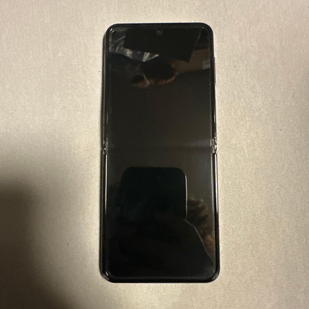 Galaxy Z Flip4 SIMフリー SCG17