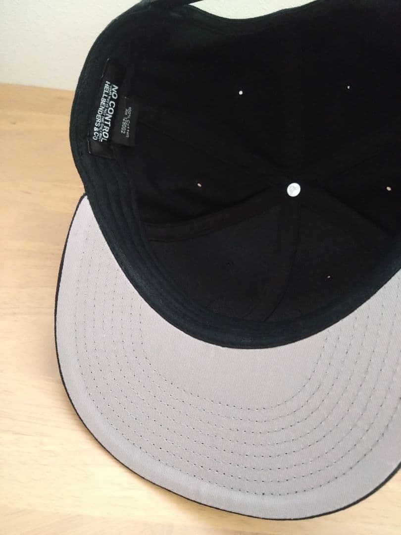 ヘルベンダーズ　サークルロゴ　キャップ　ブラック