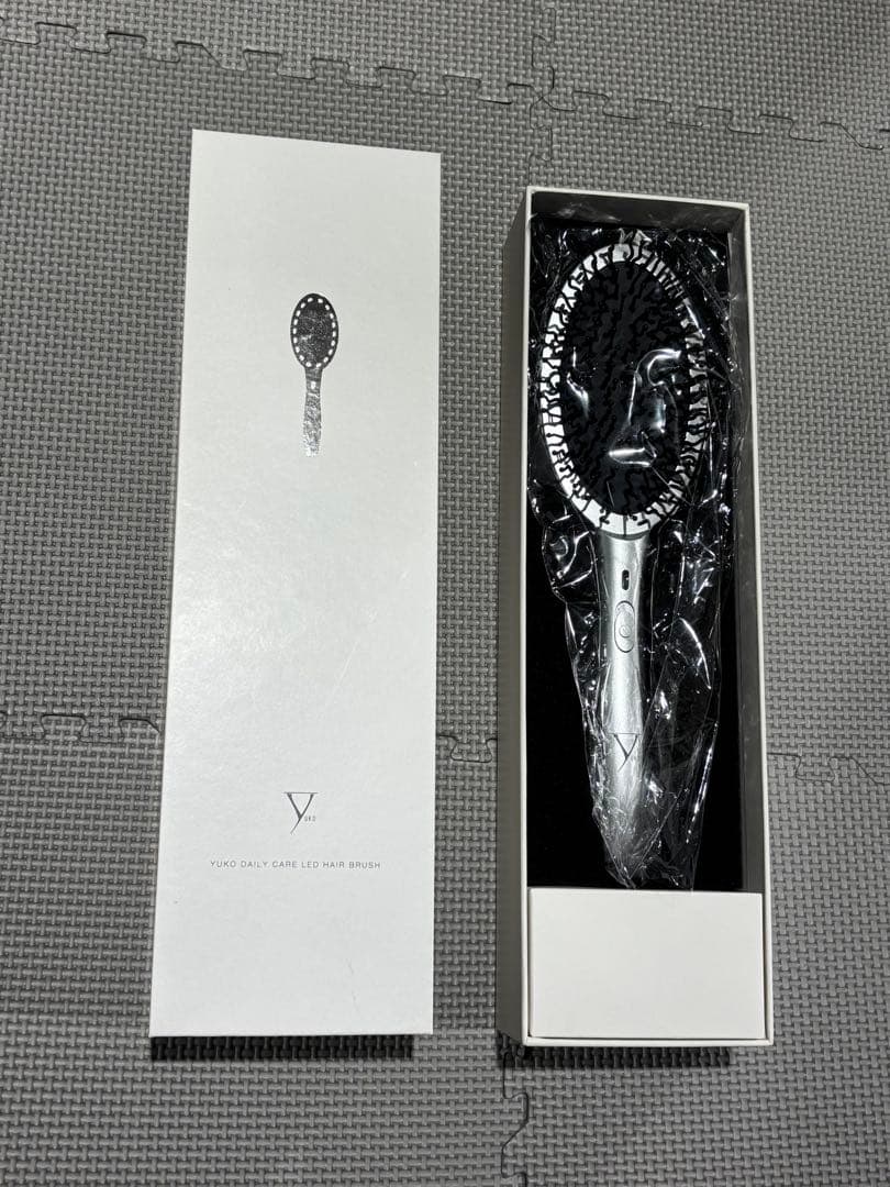 ファイテンYUKO LEDヘアブラシ