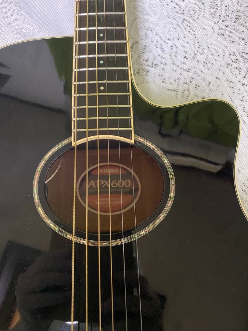 極上美品　気分は長渕剛　ヤマハAPX600 エレアコ　音出し良好　アコギもOK！
