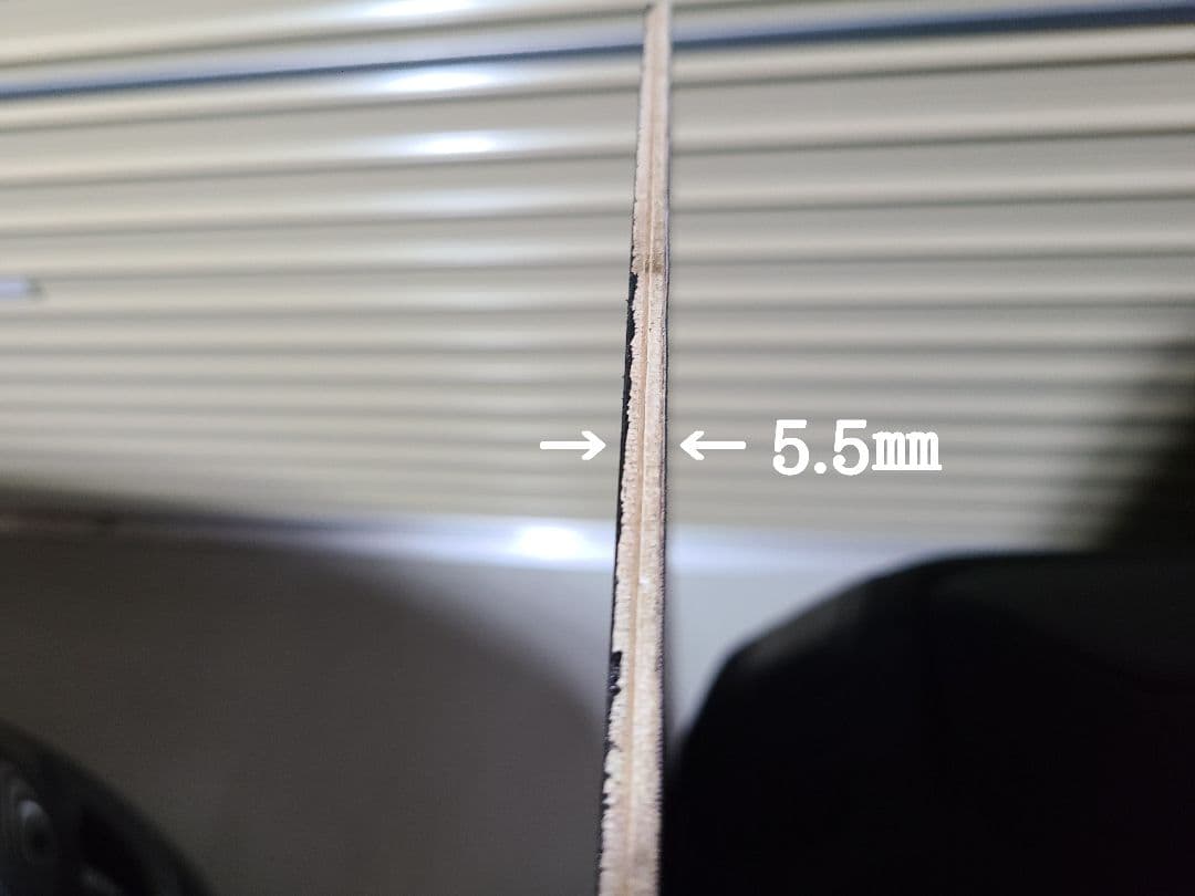 ハイエースリアサイドガラス窓埋めインテリアパネル両面艶なし黒仕様左右１セット