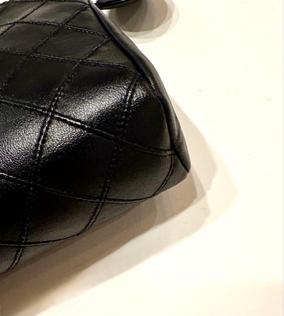 シャネル☆大きめマトラッセポーチ　ココマークポーチ　ビコローレ　ヴィンテージ黒革