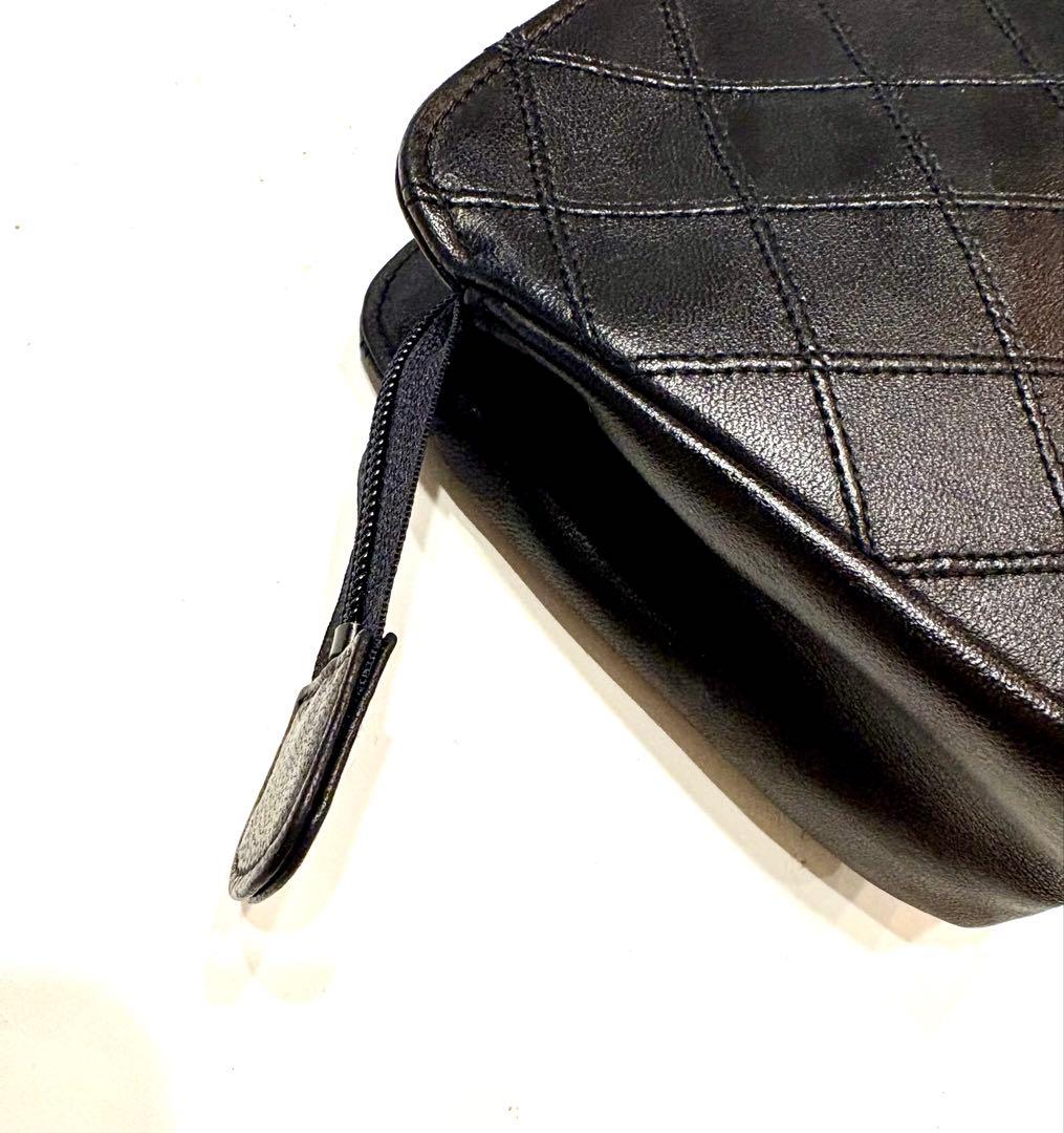 シャネル☆大きめマトラッセポーチ　ココマークポーチ　ビコローレ　ヴィンテージ黒革